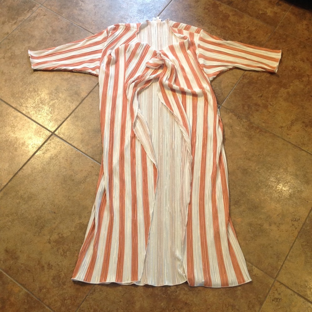 LuLaRoe Shirley Kimono Size S‎